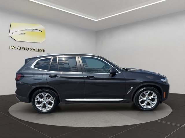 Used 2023 Dark Graphite Metallic BMW xDrive30i image 8