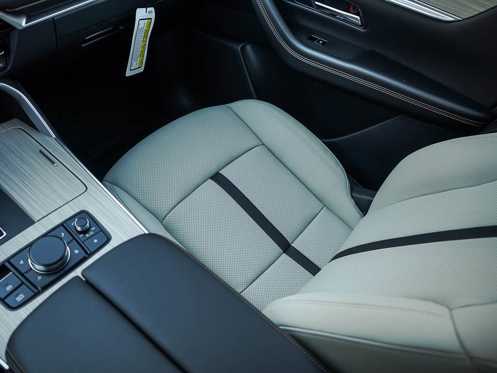 2026 Mazda CX-90 Premium Package - Photo 27