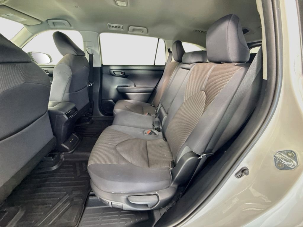 Used 2021 Blizzard Pearl Toyota LE image 21