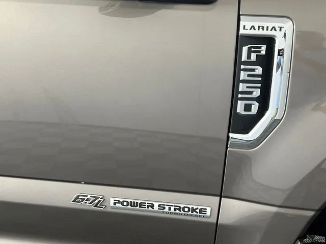 Used 2020 Gray Ford Lariat image 40