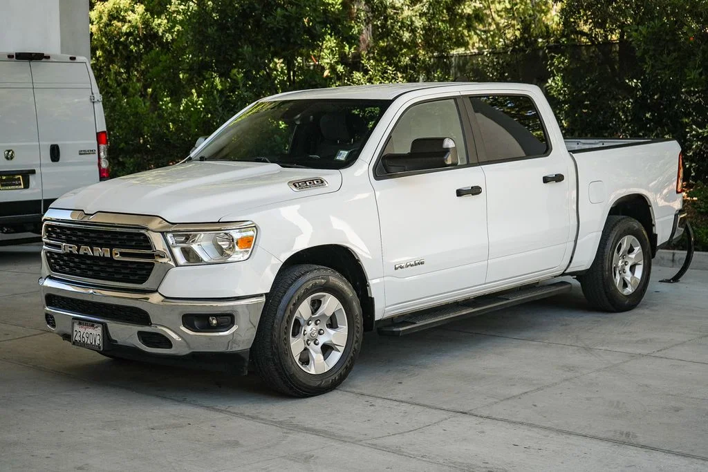 Used 2023 White Ram Big Horn/Lone Star image 3