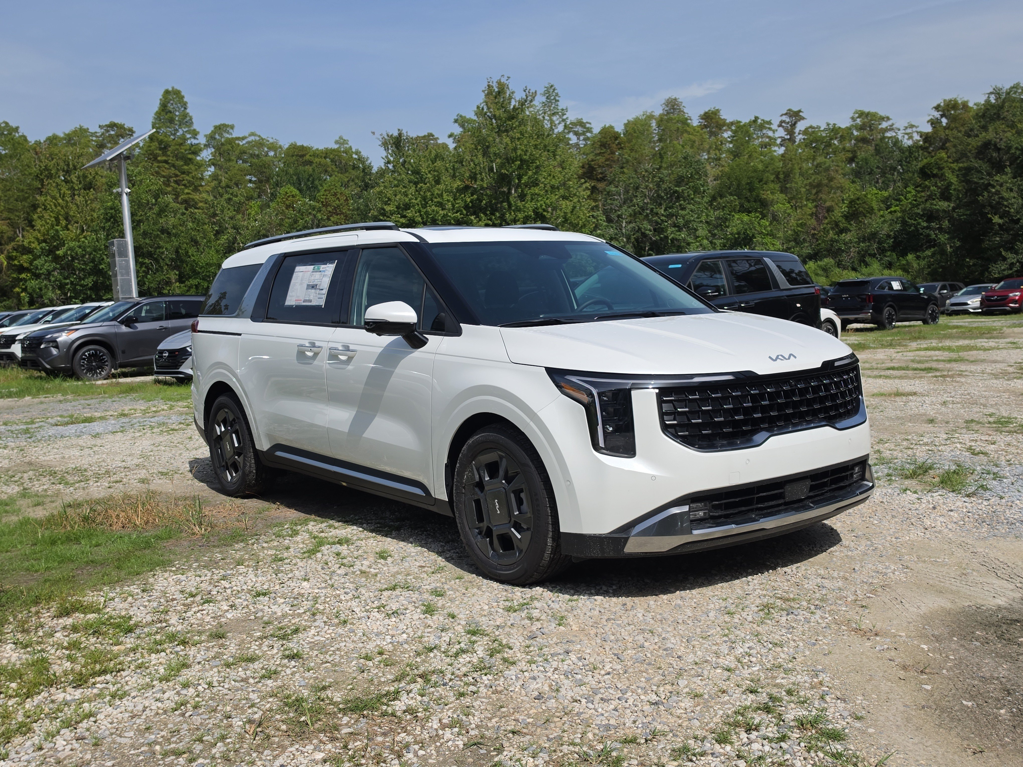 New 2026 Snow White Pearl Kia SX image 2