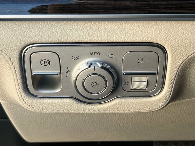 Certified Used 2023 White Mercedes-Benz GLE 450 image 23