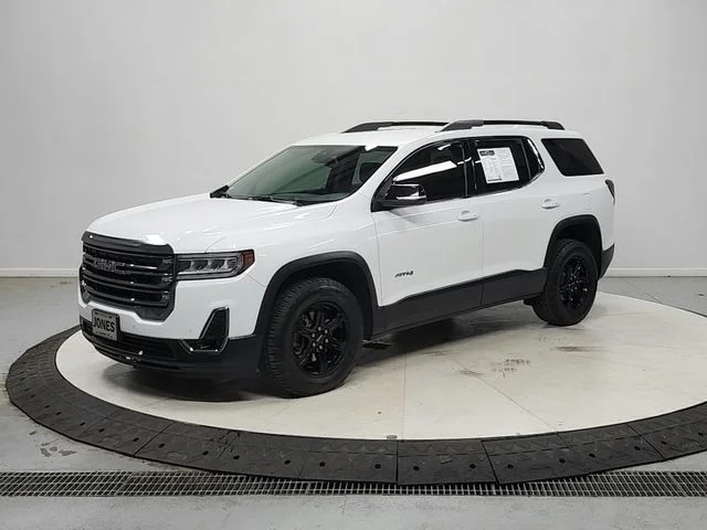 Used 2023 White GMC AT4 image 4