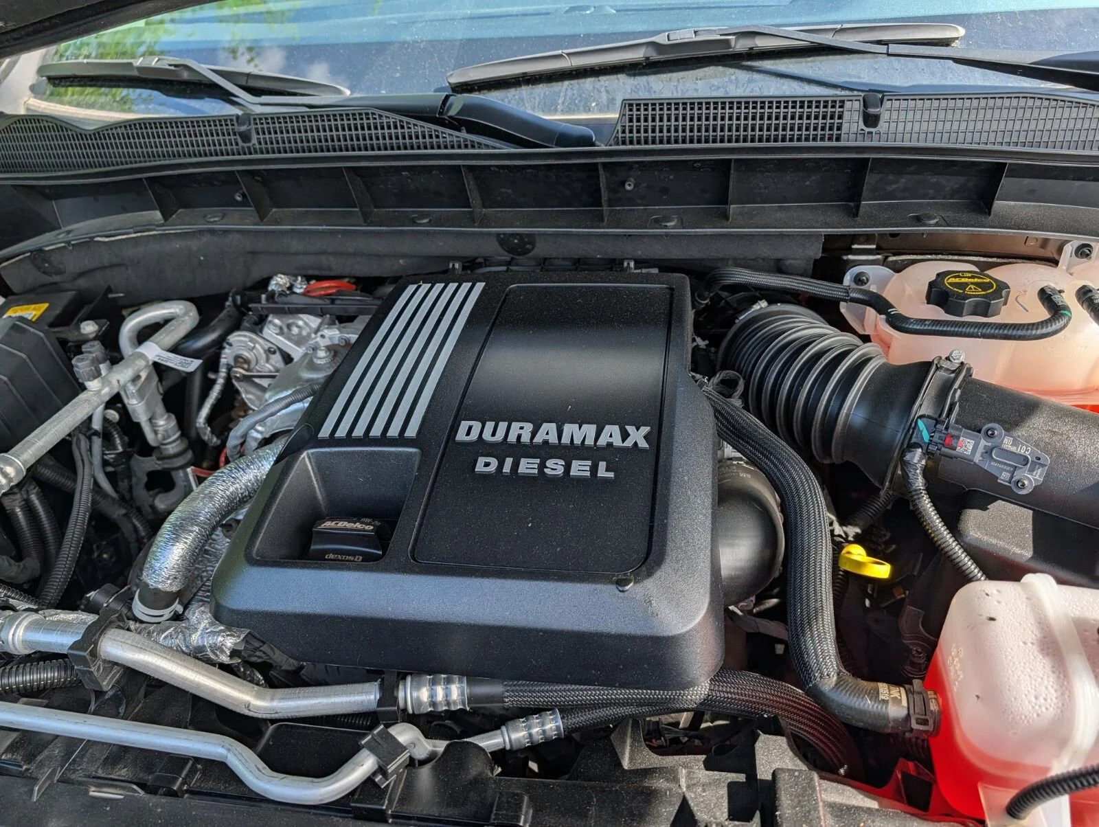 Used 2024 Onyx Black GMC Denali image 36