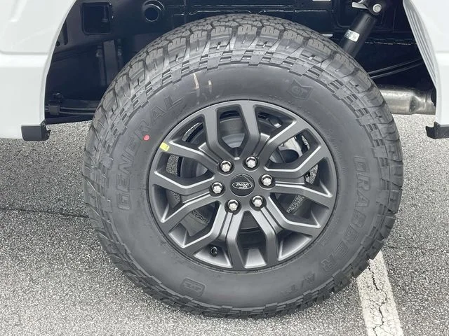 New 2025 White Ford Tremor image 21
