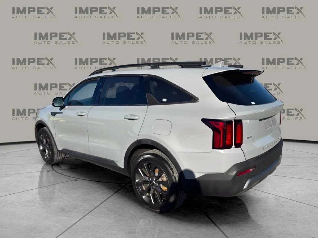 Used 2022 Gray Kia X-Line EX image 3