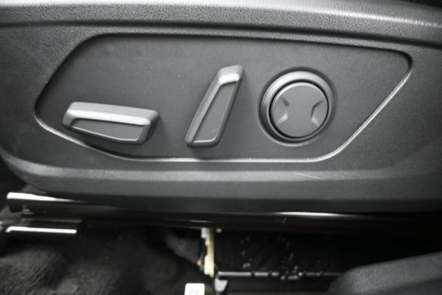 Used 2023 Beige Hyundai Limited image 32