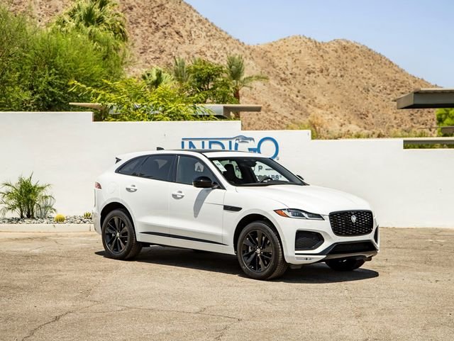 New 2026 Ostuni Pearl White Jaguar P250 R-Dynamic S image 4
