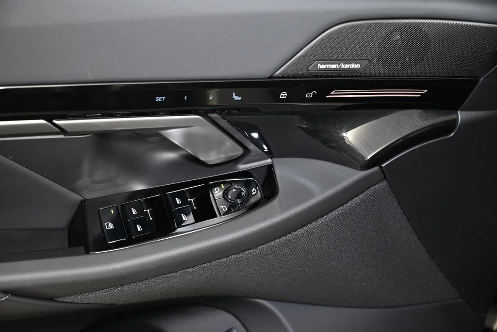 2026 BMW 5 Series 530i - Photo 22