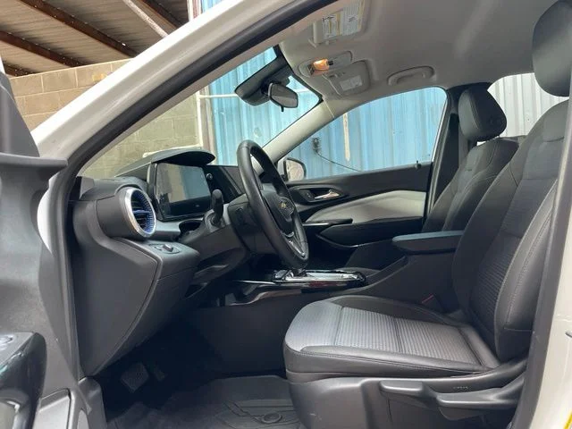 Used 2024 White Chevrolet LT image 19