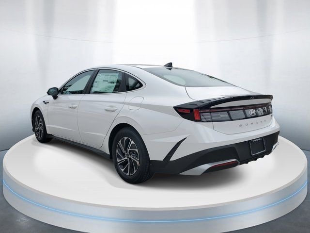 New 2026 White Hyundai Blue image 3
