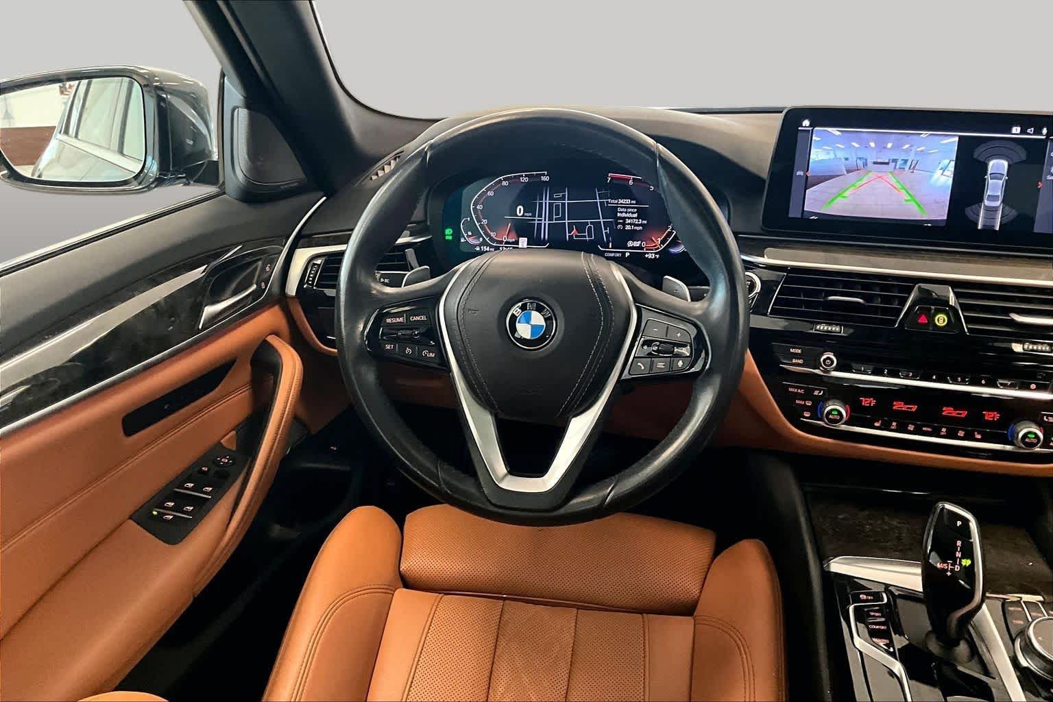 Used 2023 Dark Graphite Metallic BMW 530i image 15