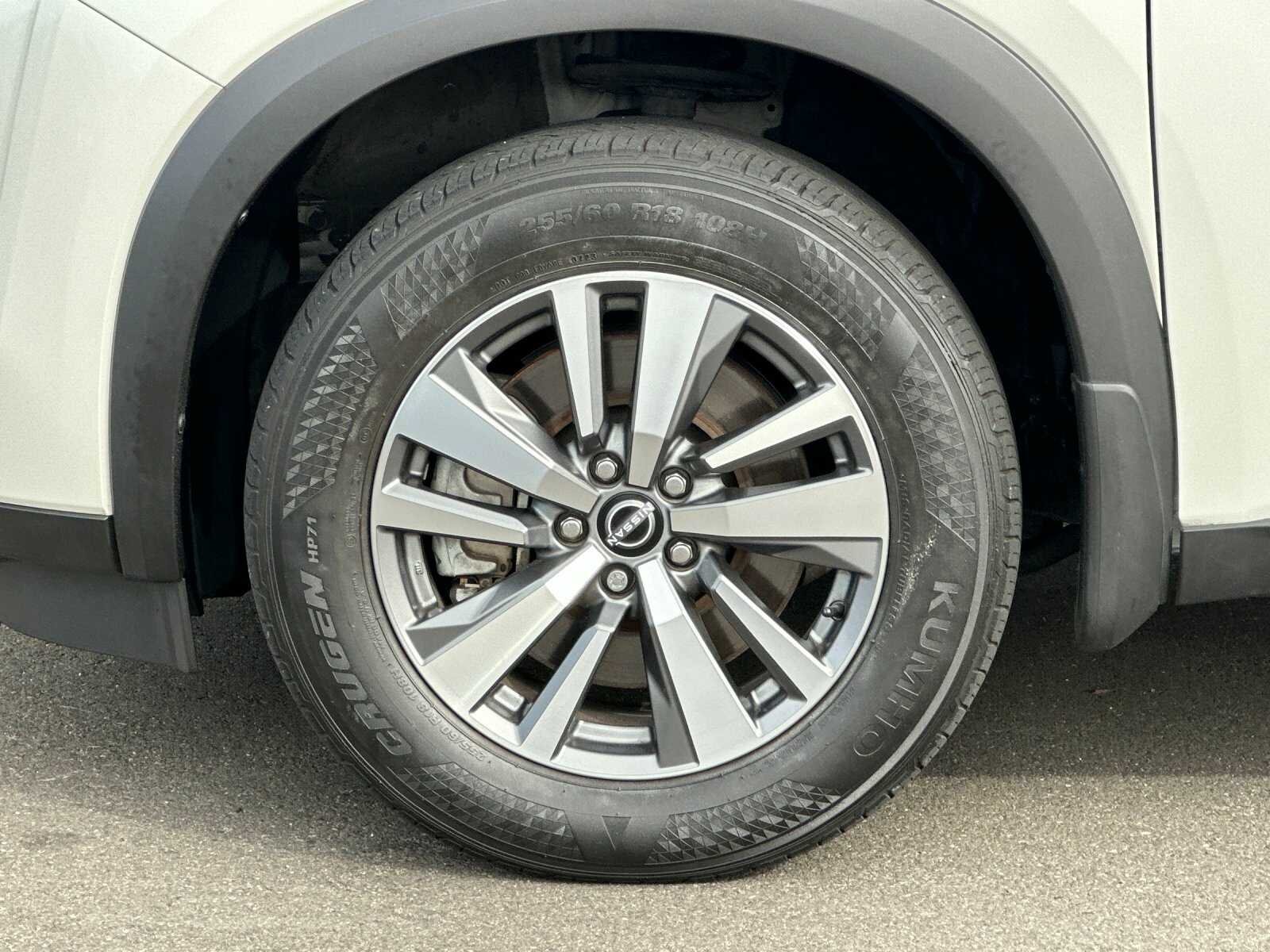 Used 2023 Pearl White Nissan SL 4D Sport Utility image 36