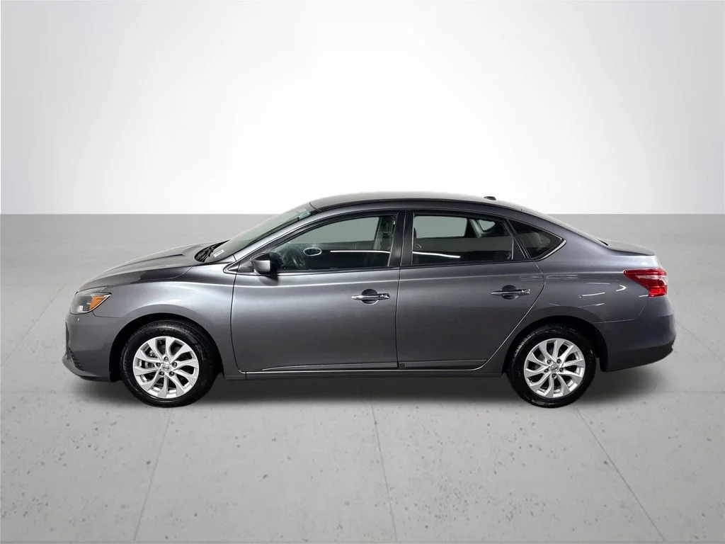 Used 2018 Gray Nissan SV image 9