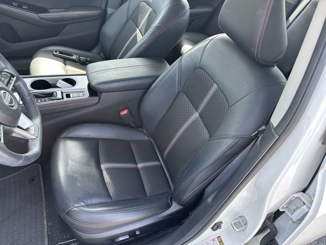 Used 2023 White Nissan 2.5 SR image 15
