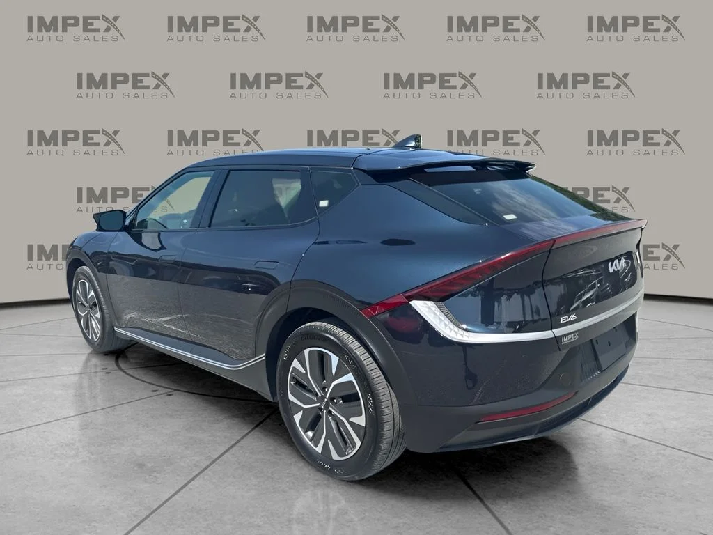 Used 2024 Blue Kia Light image 2