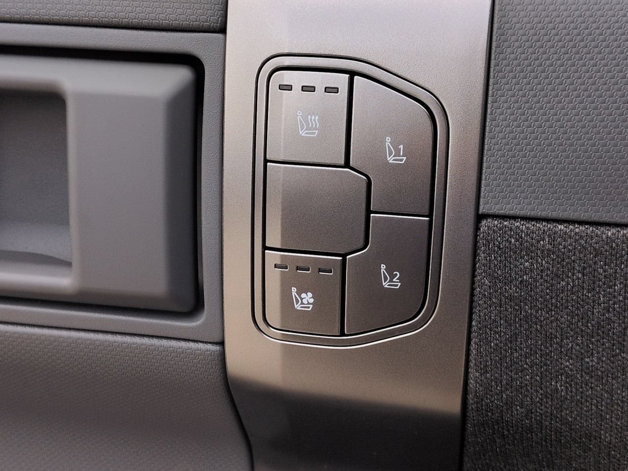 New 2027 Aurora Black Pearl Kia Land image 28