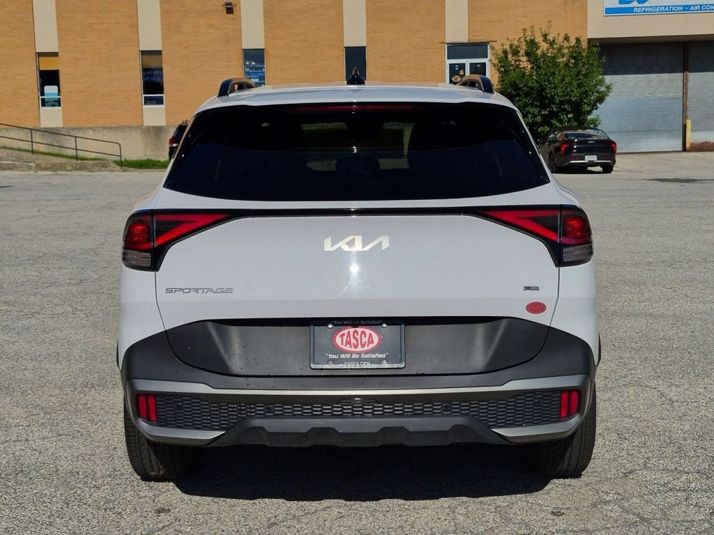 Used 2023 White Kia X-Line image 4