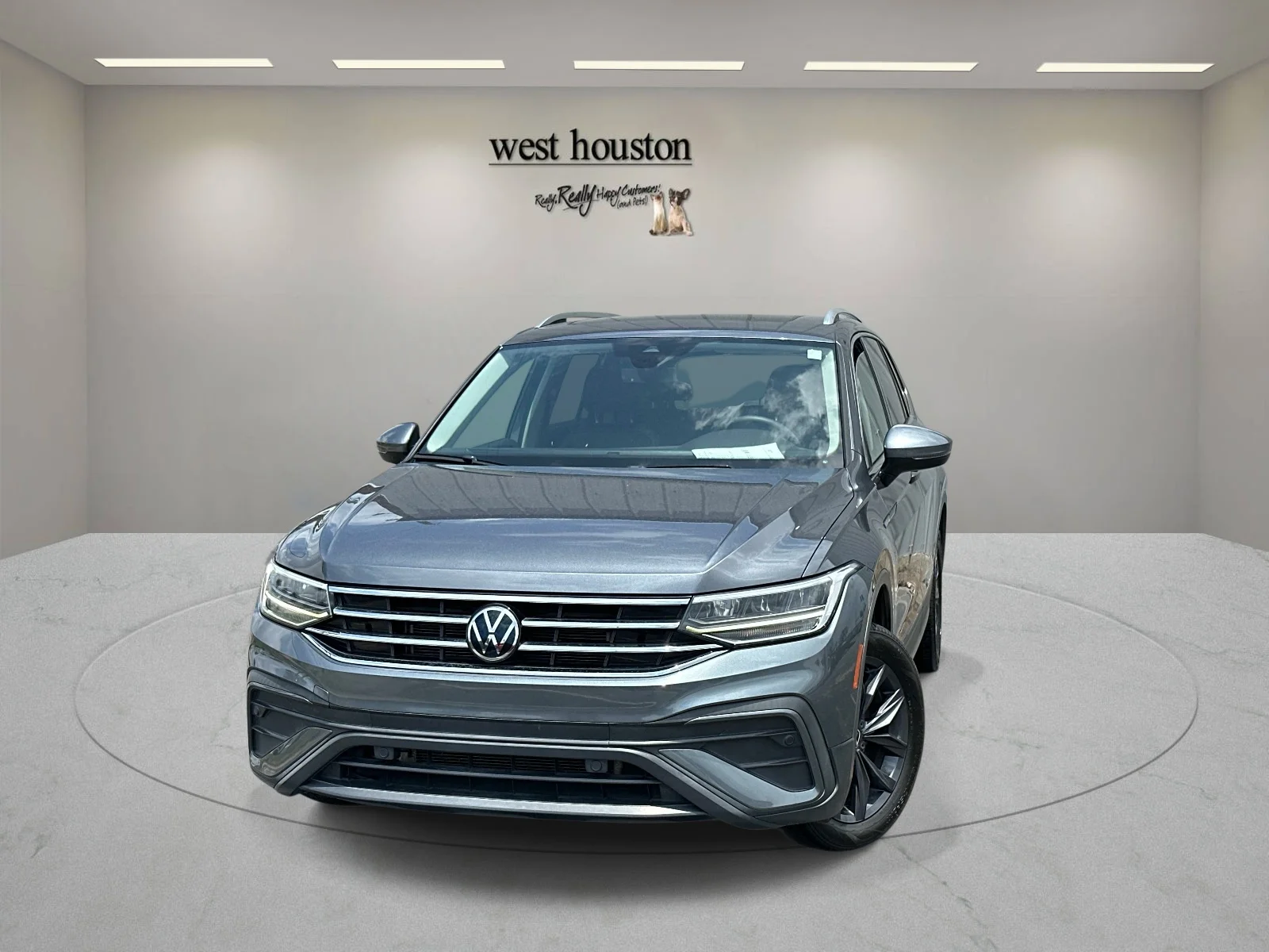 2022 Volkswagen Tiguan 2.0T SE's photo