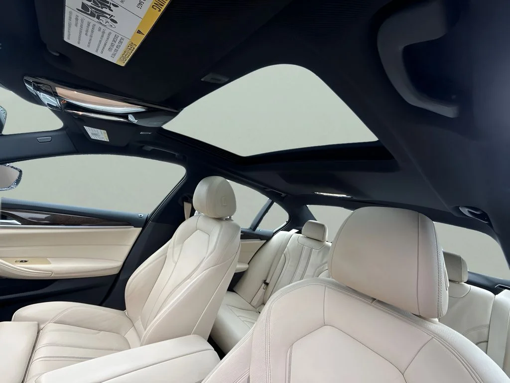 Used 2019 Gray BMW 540i xDrive image 6
