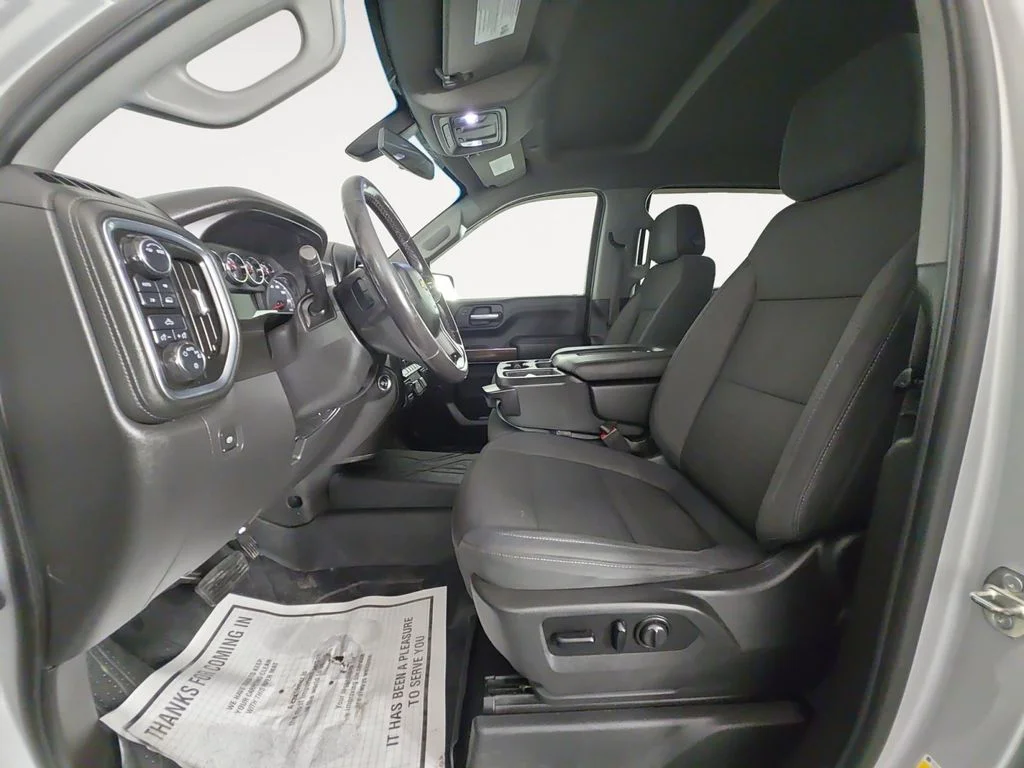 Used 2021 Silver Chevrolet LT image 9