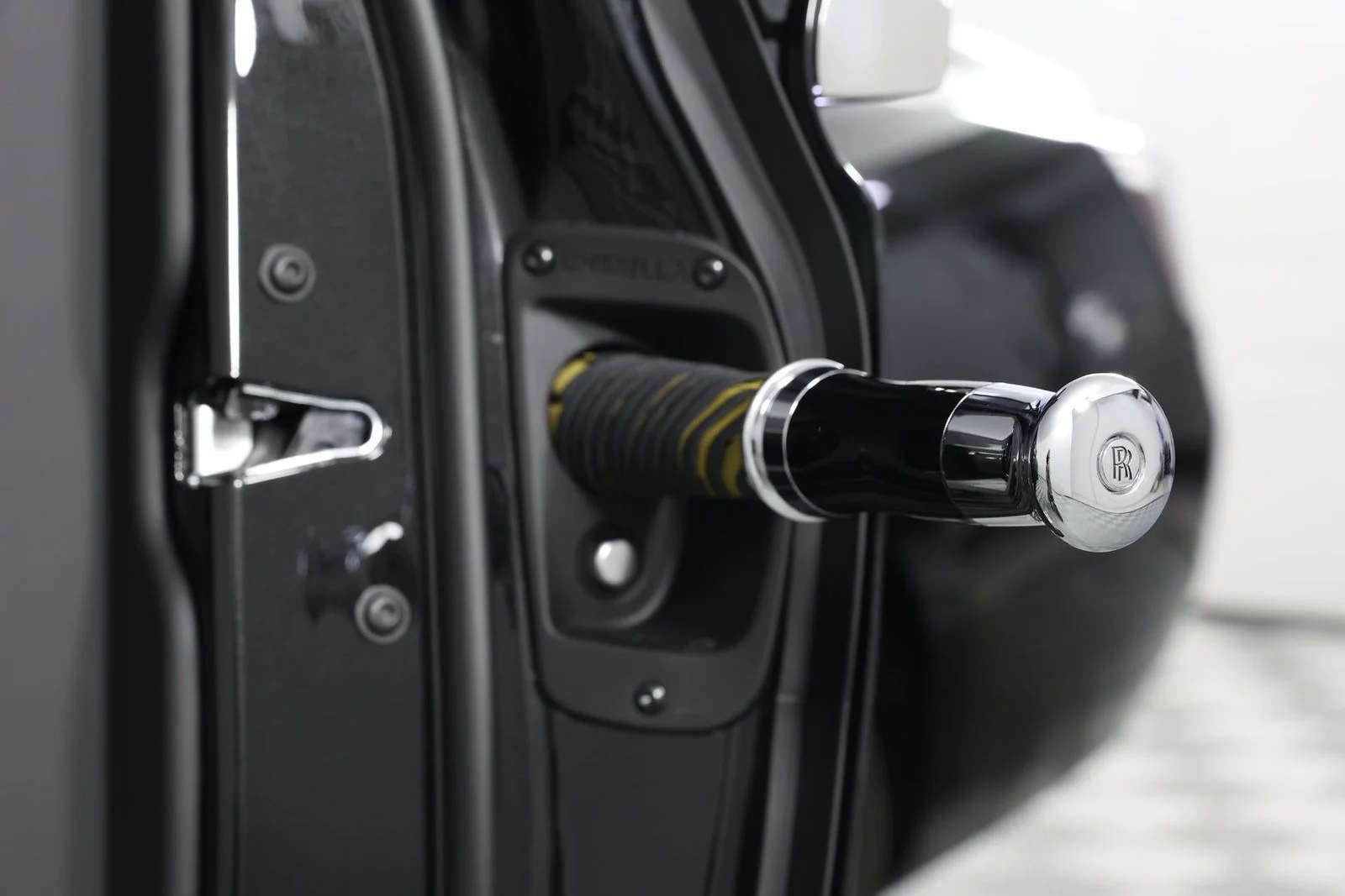 New 2026 Black Diamond Rolls-Royce  image 24