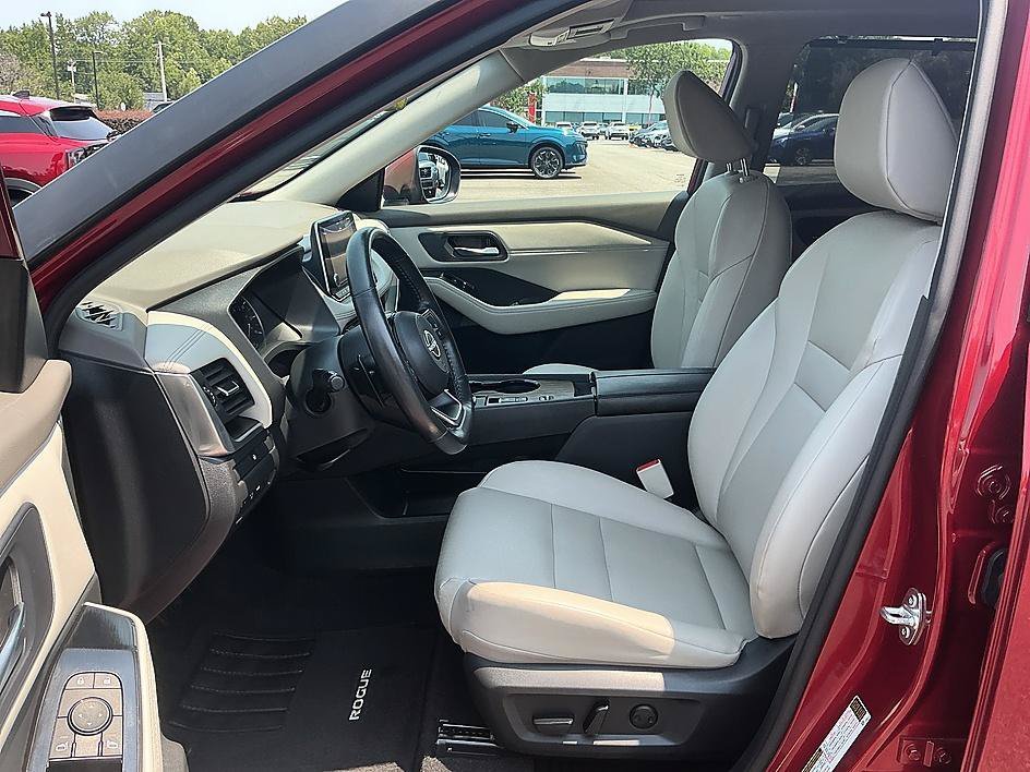 Certified Used 2023 Scarlet Ember Tintcoat Nissan SV image 12