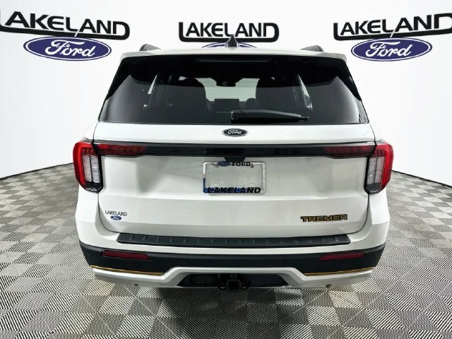 New 2026 White Ford Tremor image 4