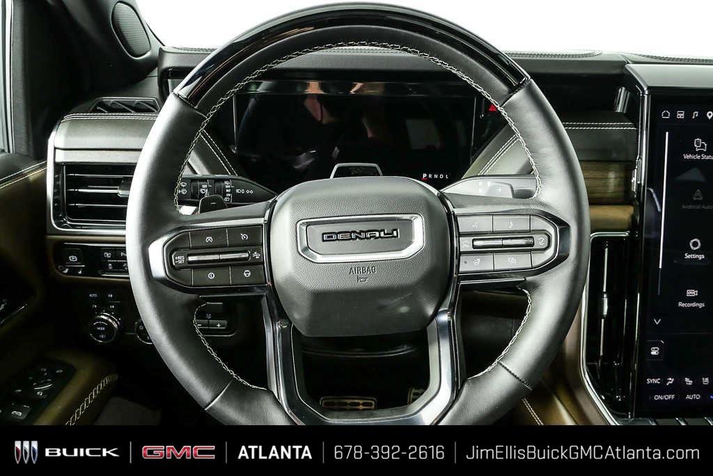 2026 GMC Yukon Denali Ultimate - Photo 10