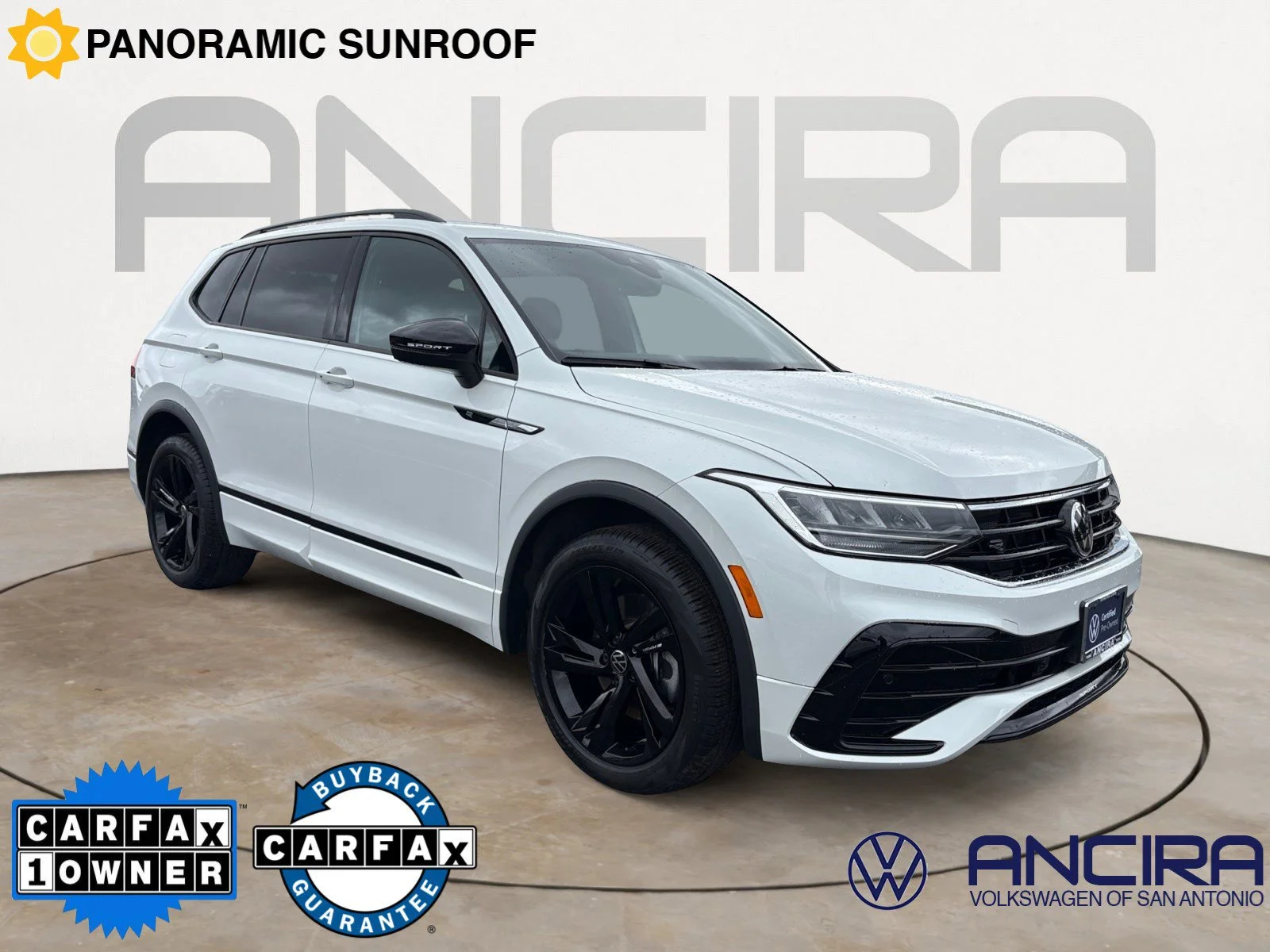 2024 Volkswagen Tiguan 2.0T SE R-Line Black's photo