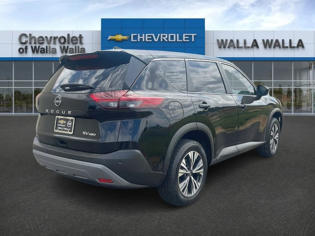 Used 2023 Super Black Nissan SV image 7
