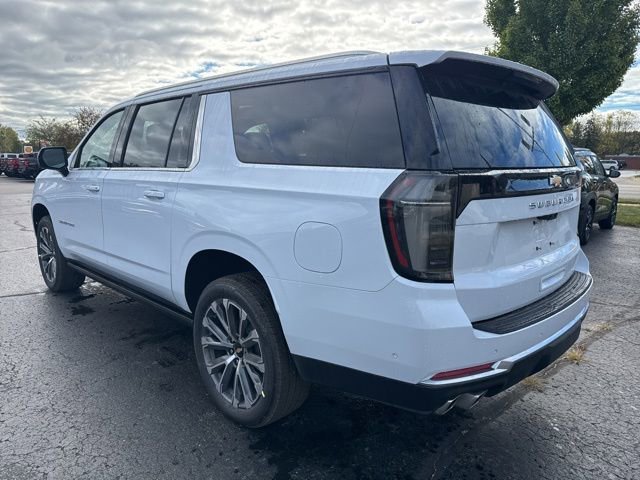 2026 Chevrolet Suburban High Country - Photo 5