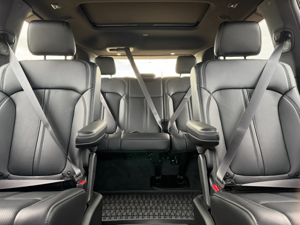 Used 2026 BLACK Jeep Upland image 27