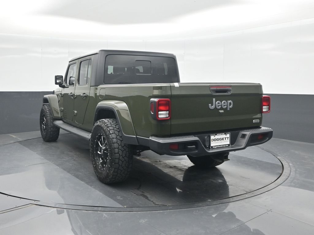 Used 2022 Green Jeep Overland image 22