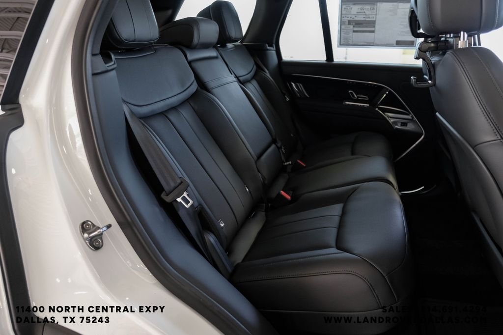 New 2026 Fuji White Land Rover SE image 36