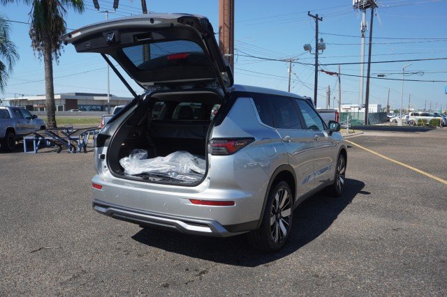 2025 Mitsubishi Outlander SE - Photo 9