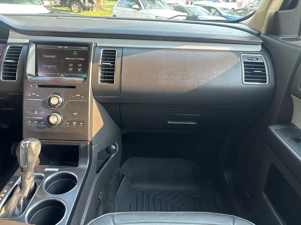 Used 2015 Black Ford SEL image 17