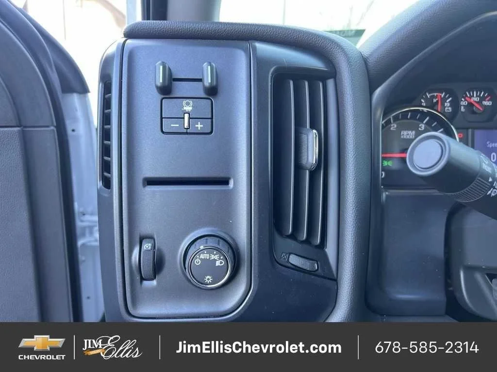 New 2024 Summit White Chevrolet Work Truck image 20
