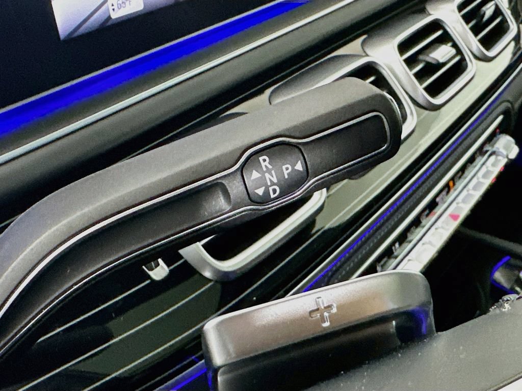 New 2026 Cirrus Silver Metallic Mercedes-Benz Maybach GLS 600 image 52