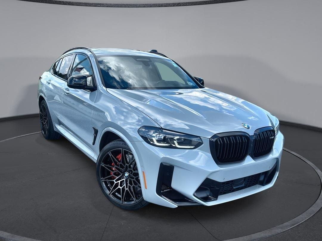 2023 BMW X4 M -'s photo