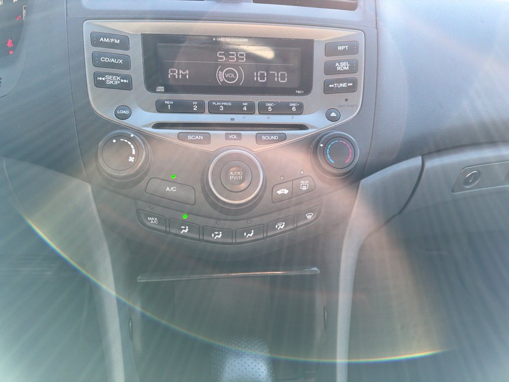 Used 2006 Blue Honda SE image 12