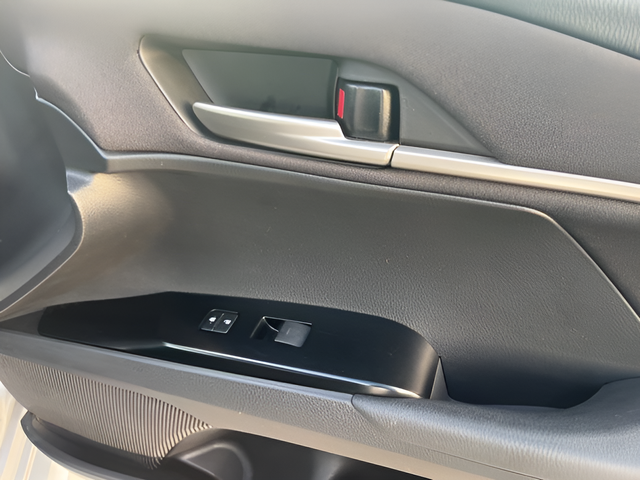 2025 Toyota Camry LE - Photo 21