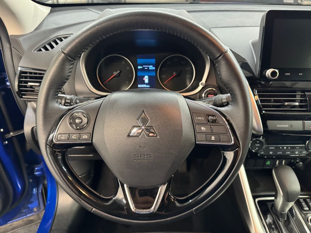 Used 2024 Blue Mitsubishi SE image 19