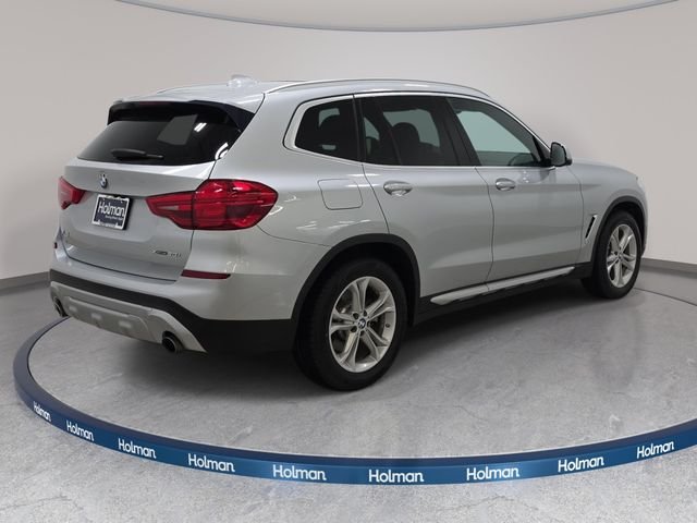 Used 2019 Silver BMW xDrive30i image 6