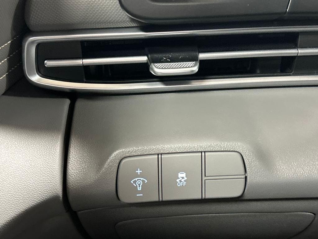 2025 Hyundai Elantra SEL - Photo 27
