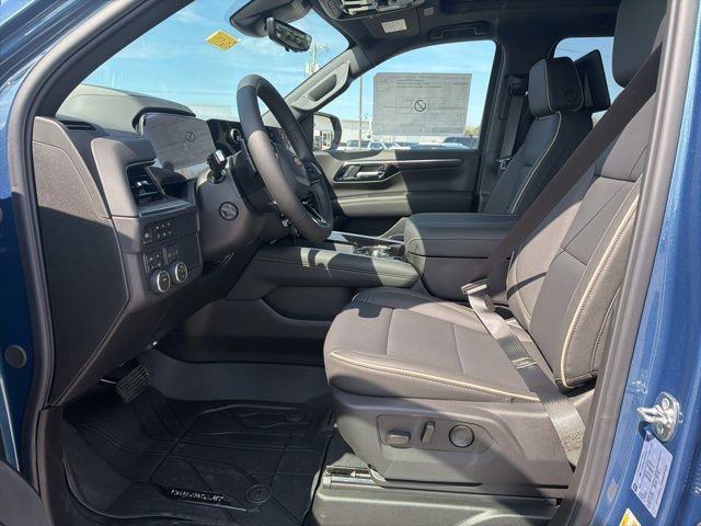 2026 Chevrolet Suburban Premier - Photo 13