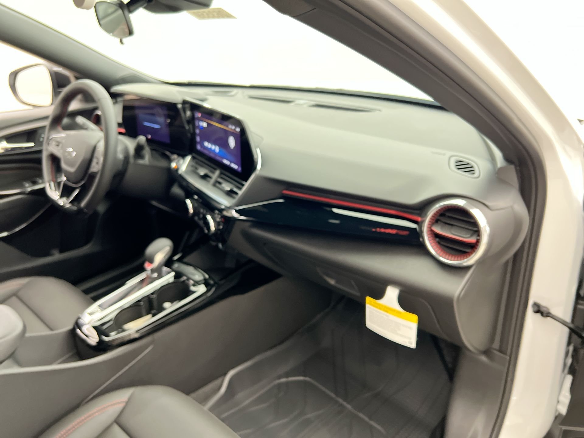 2026 Chevrolet Trax RS - Photo 81