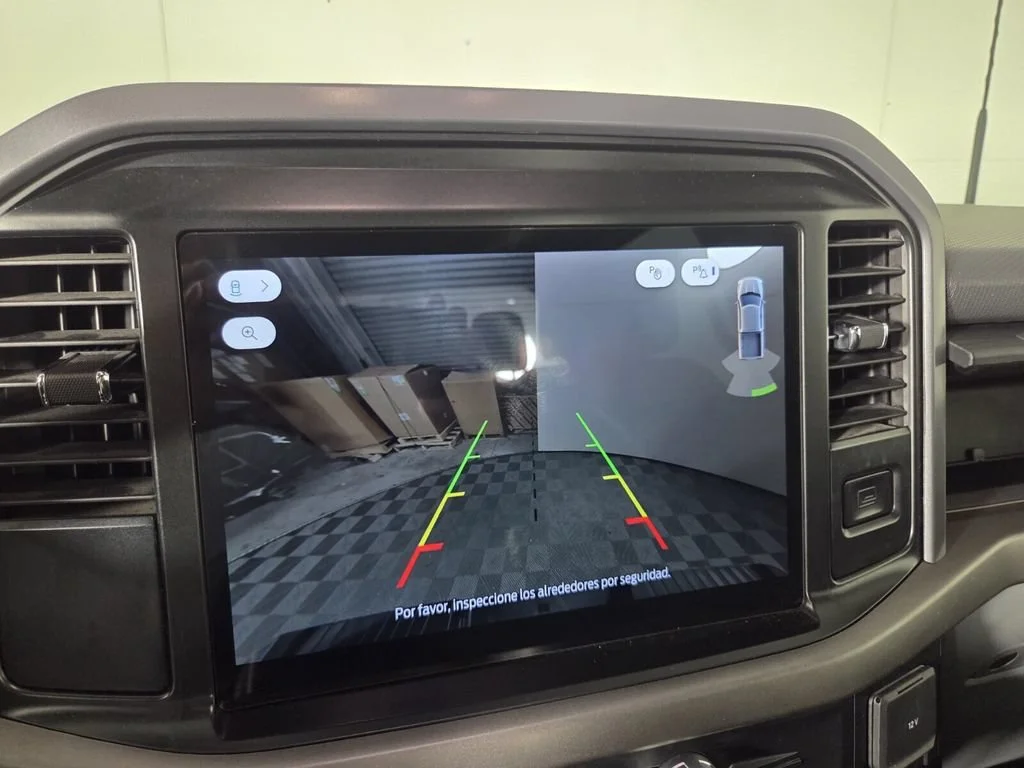 Used 2025 Black Metallic Ford XLT image 12