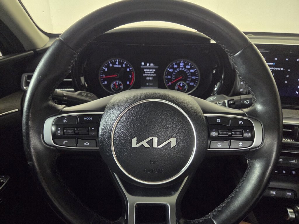 Certified Used 2024 Gravity Gray Kia EX image 16